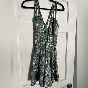 Womens Bebe cocktail dress - size 8